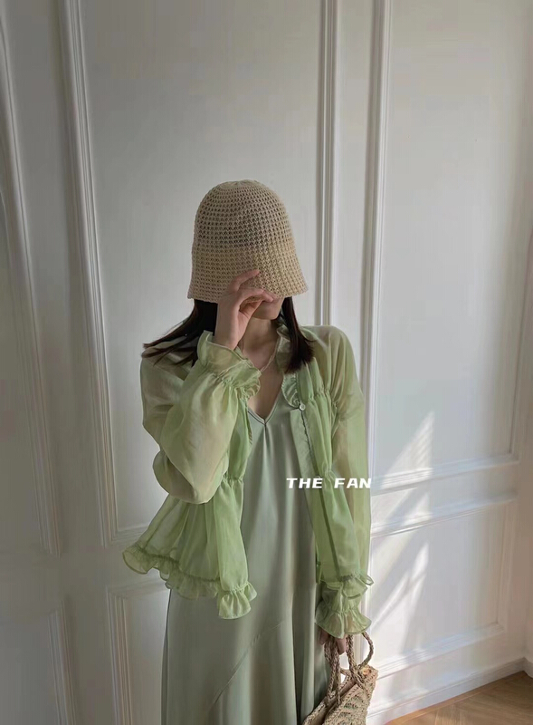 【THE FAN】法式木耳邊V領防曬小衫  6773#  PCZ