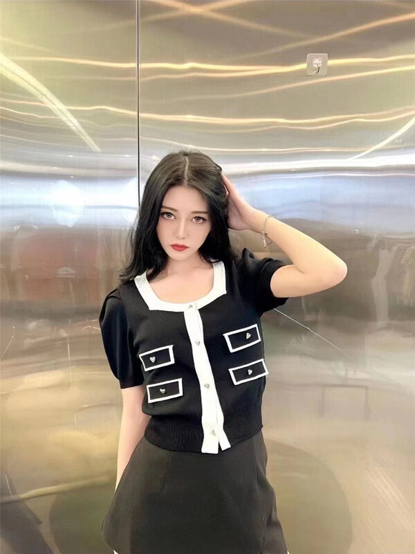 New year in early spring! [yipinhan] Korean design sense square neck short sleeve knitted cardigan 98972# PCZ