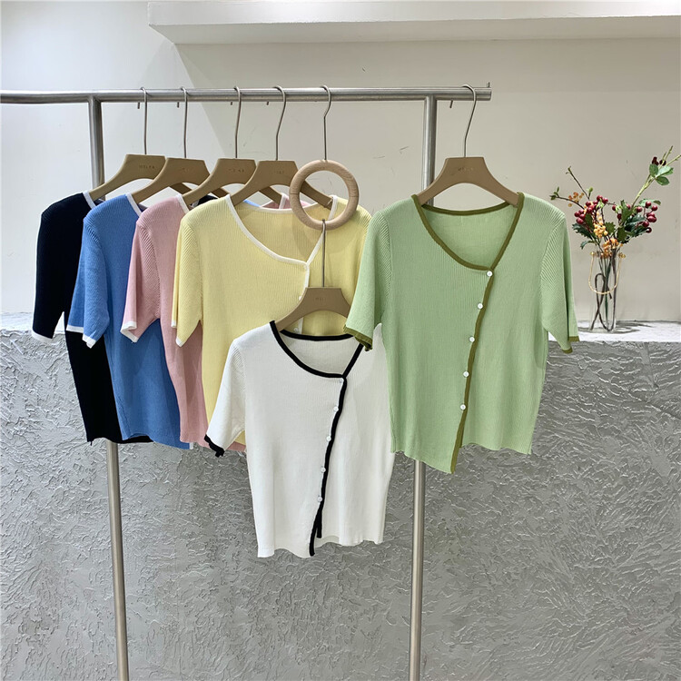 goods in stock! New in early summer! [Weika] niche design color blocking diagonal button sweater 8099# lwy