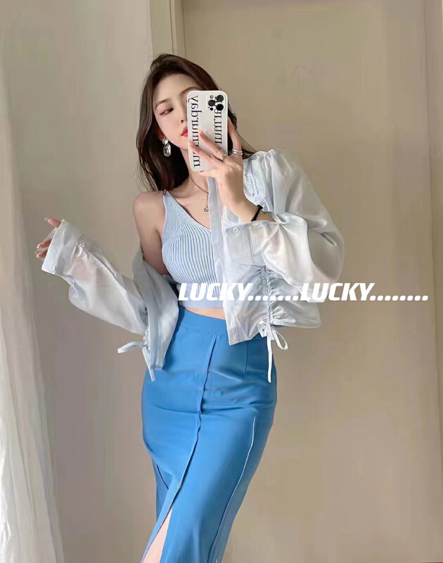 New in early summer! [lucky] thin sunscreen shirt + knitted suspender vest set 8686# zxx