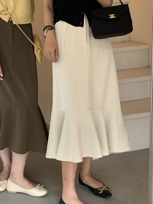 New in early summer! [B plus] slim fishtail solid skirt 22-9151-2# HBx