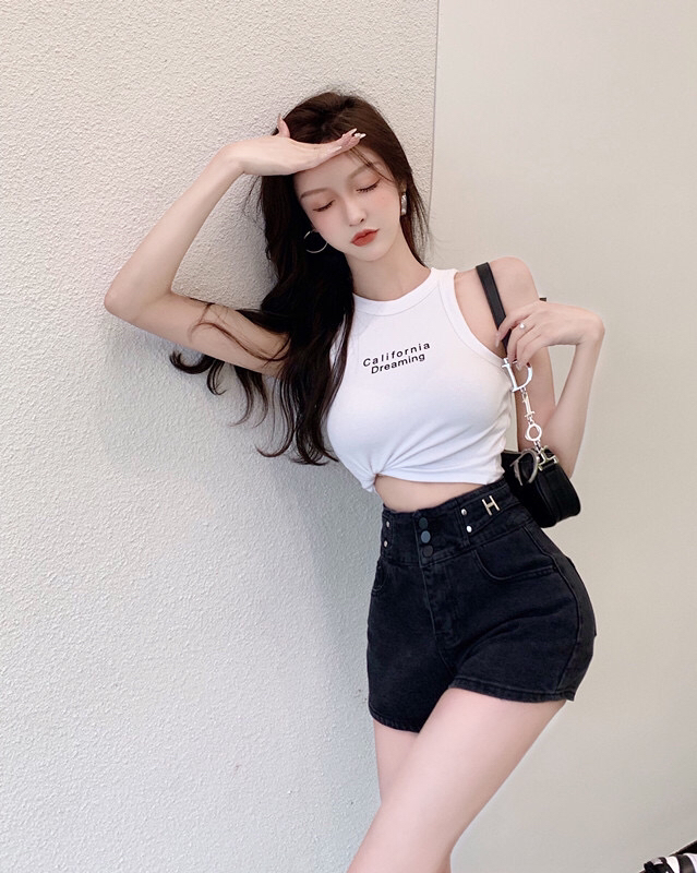 New in early summer! [good] high waist elastic versatile denim shorts 7502# JJ