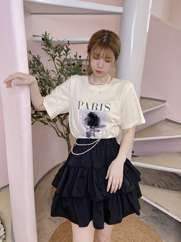 New in early summer! [twins] Korean print pattern three-dimensional flower minority design Short Sleeve T-shirt 3055# hjy