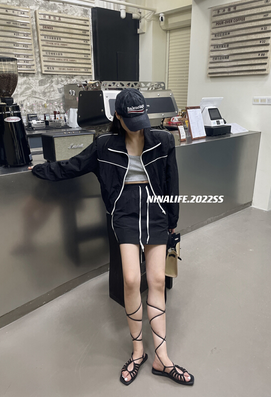 [Nina life] simple zipper color matching jacket + versatile comfortable basic casual Shorts Set ys1-6027# zxl