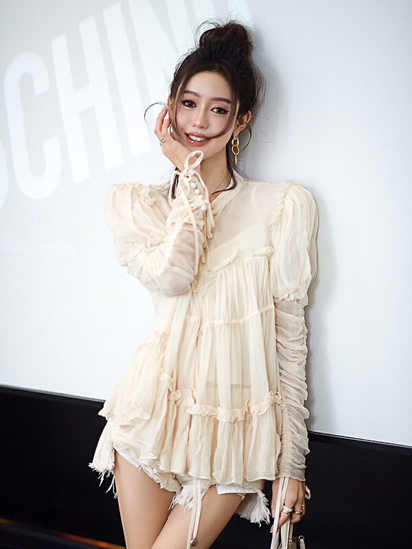 [pepper] hollow out design, gentle wind and snow spinning shirt 1296# Cl
