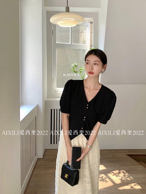 【AIXILI愛西里】小香風泡泡袖排扣小衫  6501#  WPL