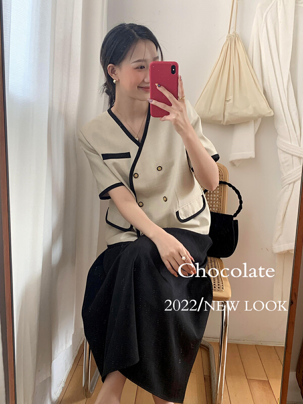 goods in stock! [chocolate] Korean loose double breasted blouse + Half skirt umbrella skirt suit 28037# L