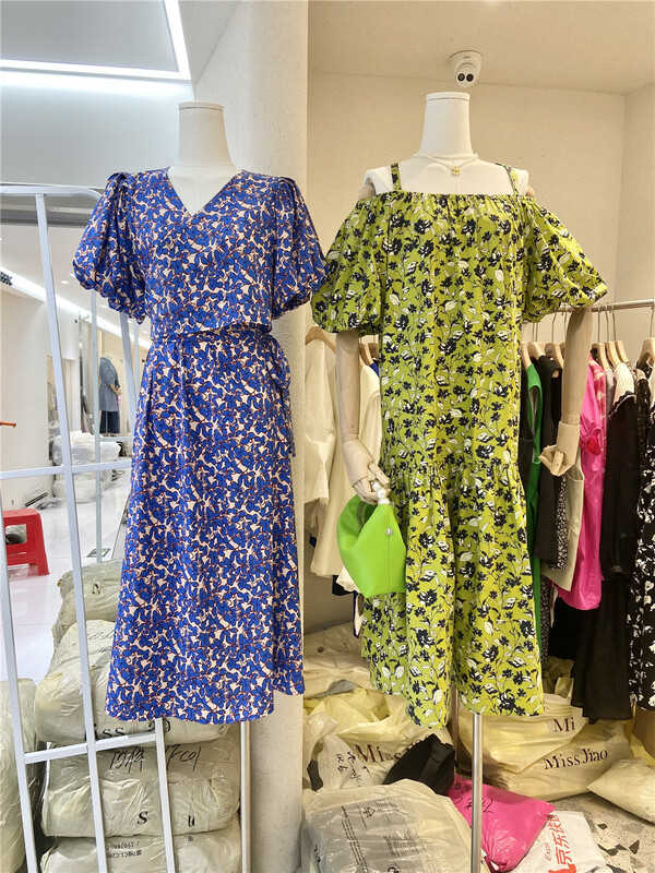 New in early summer! [miss Jiao] Japanese floral style V-neck waist dress (dress only) 3130# CLS