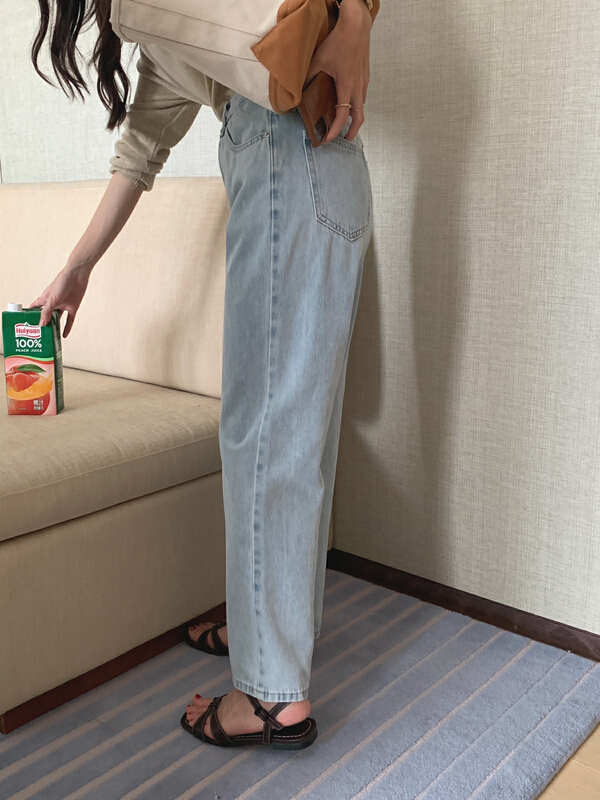 New in early summer! [meet me] 9-point thin light blue straight pipe jeans 61179# ll