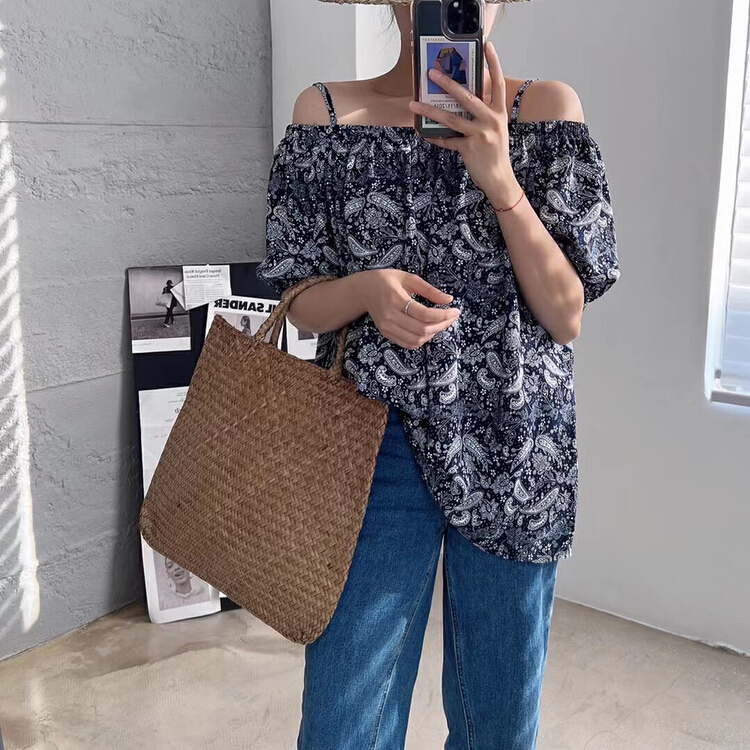 New in early summer! [be your self] Korean one line collar cashew nut flower small shirt t66157# LSL