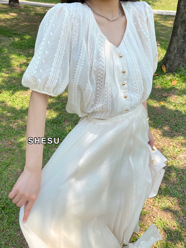 New in early summer! [Shesu sleepover] Korean embroidery versatile shirt 2206# zxx
