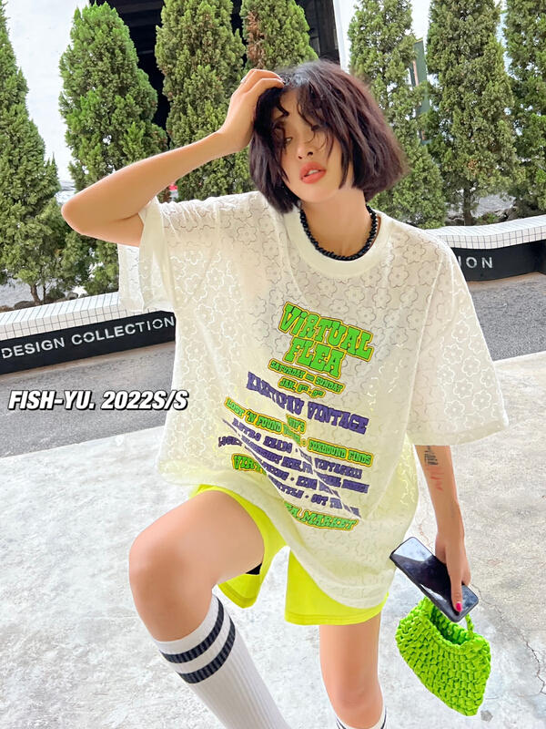 [fish Yu] lace hook flower letter printed short sleeve T-shirt 22116# LSL