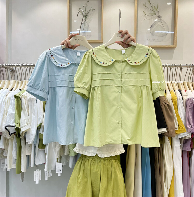 【MAX ORIGINAL】娃娃領刺繡單排扣小衫  98228#  HBX