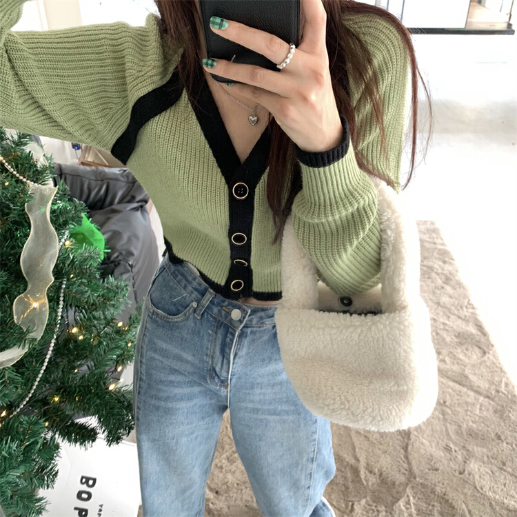 New year in early spring! [timely rain] Han Feng ins retro French fake two-piece soft waxy warm sweater as2212# YYW