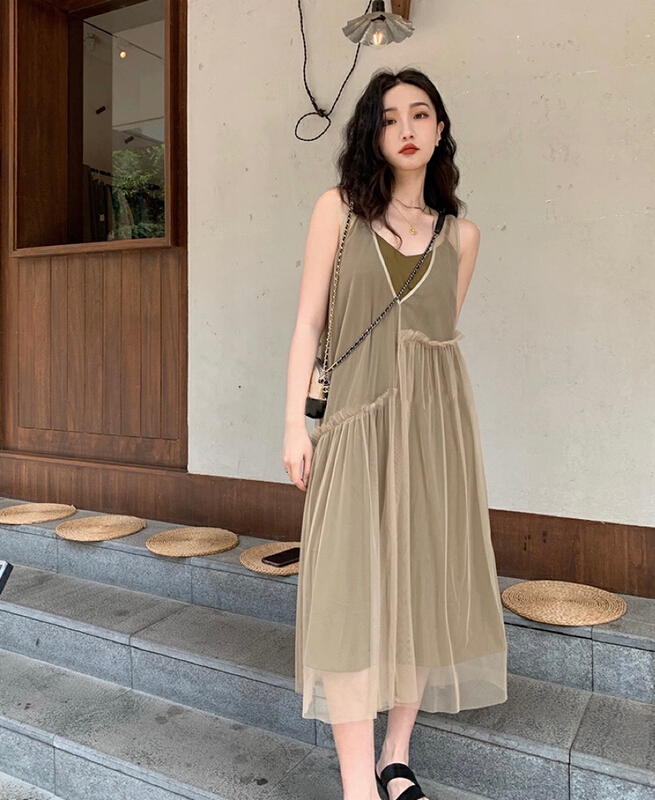 [savage] French gentle style V-neck pleated mesh vest skirt + solid color V-neck suspender skirt set e8260# WPL