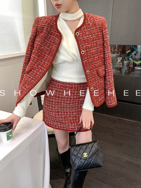 goods in stock! [Xiu Xixi] Korean version of Christmas and new year's small fragrance A-shaped skirt 19325# zxx