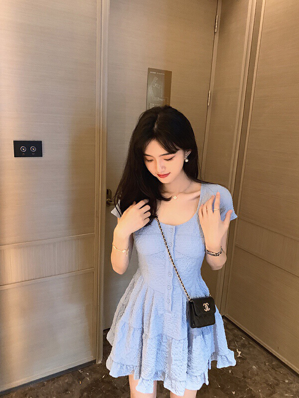 New in early summer! [wgwe] Korean version sweet first love small man gentle wind temperament high sense waist closing dress 1371# PCZ