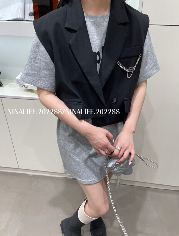 Original price 142.00! New year in early spring! [Nina life] Korean fashion versatile Vest + letter print slim Dress Set (with chain) 3810-1# XJ