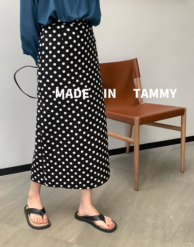 goods in stock! New year in early spring! [Tammy] wave point simple urban commuter skirt 82559# L