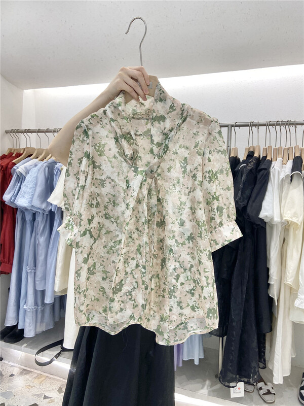 goods in stock! Jicls small pleated shirt