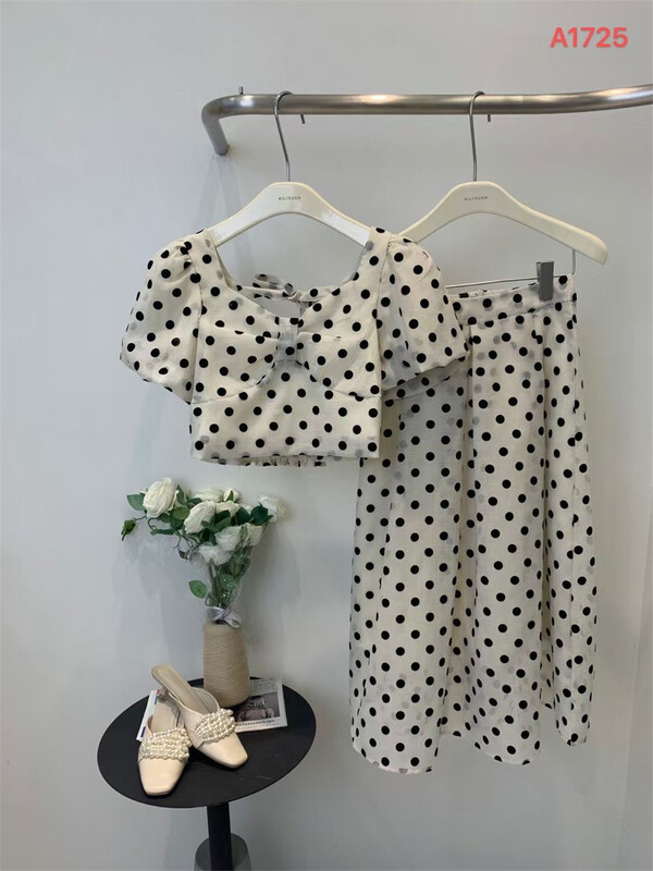 [ailixuan] Korean style Polka Dot blouse + high waist pleated skirt suit a1725# zxx