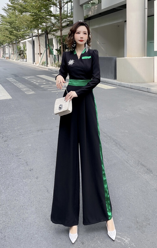 New year in early spring! [Milan] V-neck color matching versatile Jumpsuit (without corsage) ys1-60607# JJ