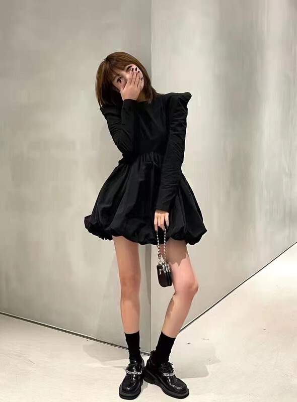 New year in early spring! [Tan] dark Department waist closing puffy silhouette dress d2765# zxx
