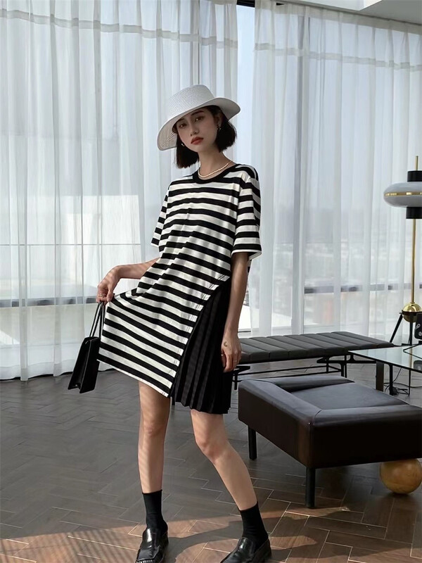 [black + white] Korean loose dress with irregular stitching 2s10778t# lwy