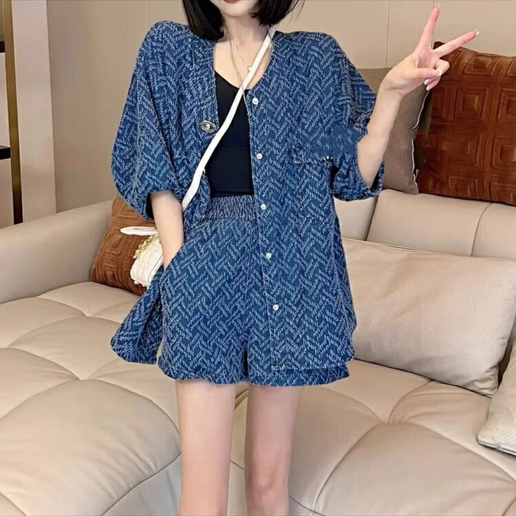 [Kiki studio] Hong Kong style washing denim jacket + wide leg cow Shorts Set 5732# hjy
