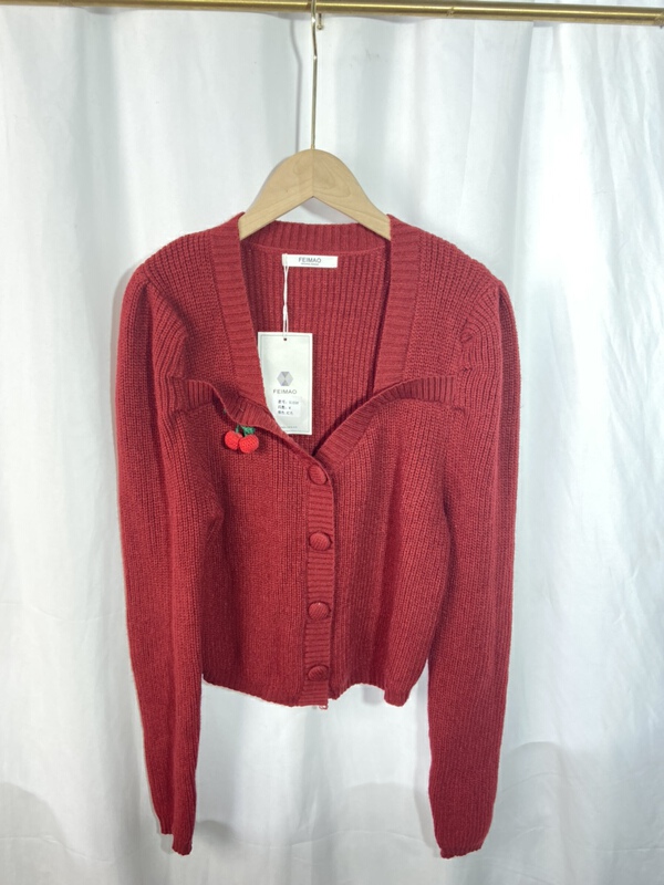 [Yi show shop] square collar small fresh and gentle knitted cardigan (detachable with Brooch) 1254# Cl