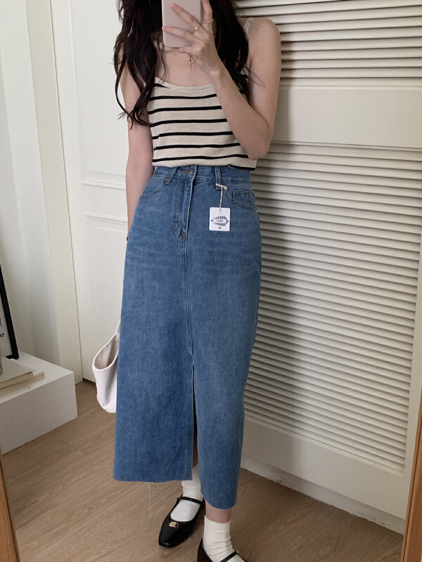 New in early summer! [meet me] simple foundation, slim and versatile slit denim skirt 61178# ll