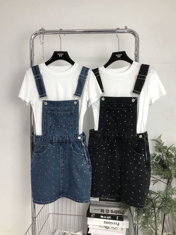[Baobao] Korean round neck short sleeve T-shirt + fashionable Korean suspender suit 5683# ozq