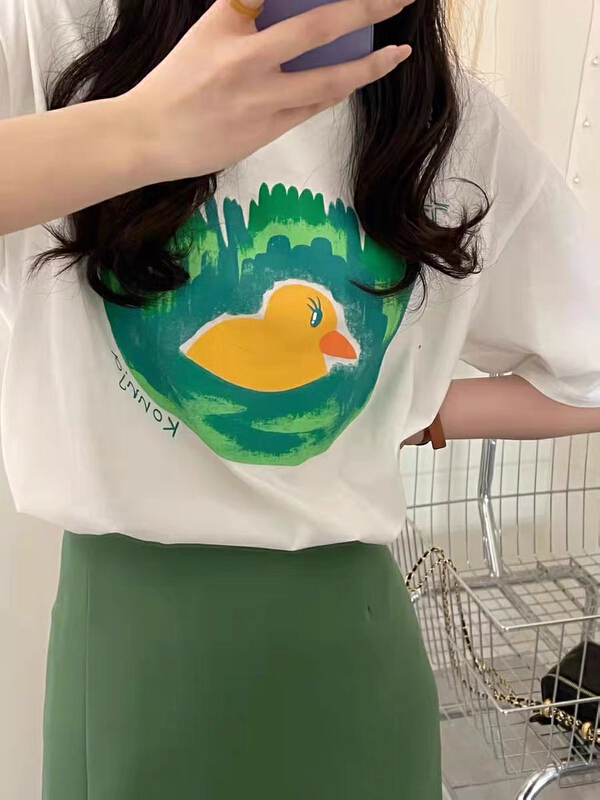 New in early summer! [Yuanxi · elements] retro minority cute little yellow duck loose round neck versatile short sleeve T-shirt 1864# WTT