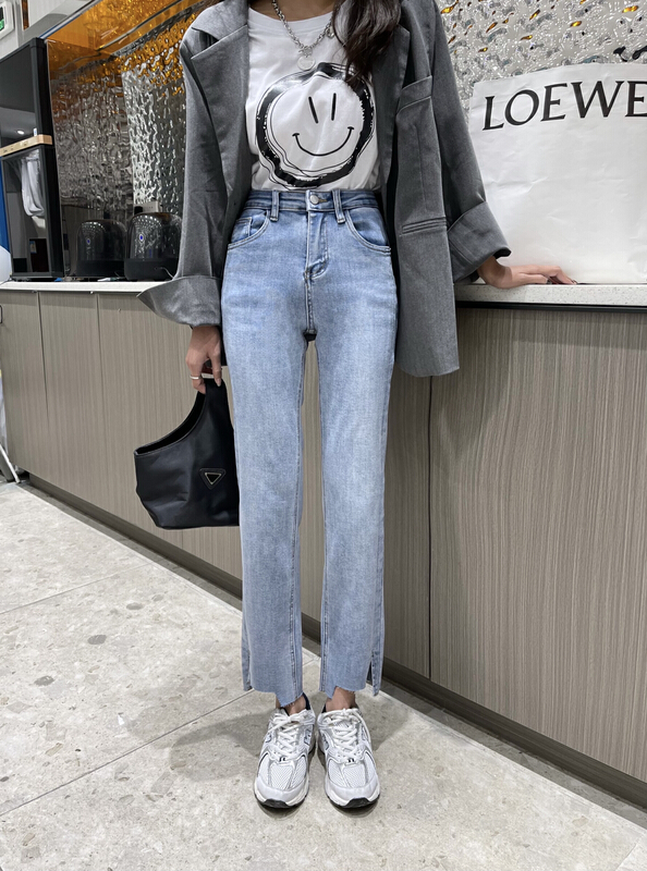 New year in early spring! [en Xi'er] Korean version of versatile, slim and split pipe jeans k6569# L