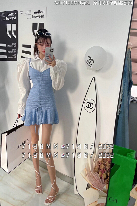 New year in early spring! [7198] Modern Hot Girl Korean bubble sleeve shirt 82120# PCZ