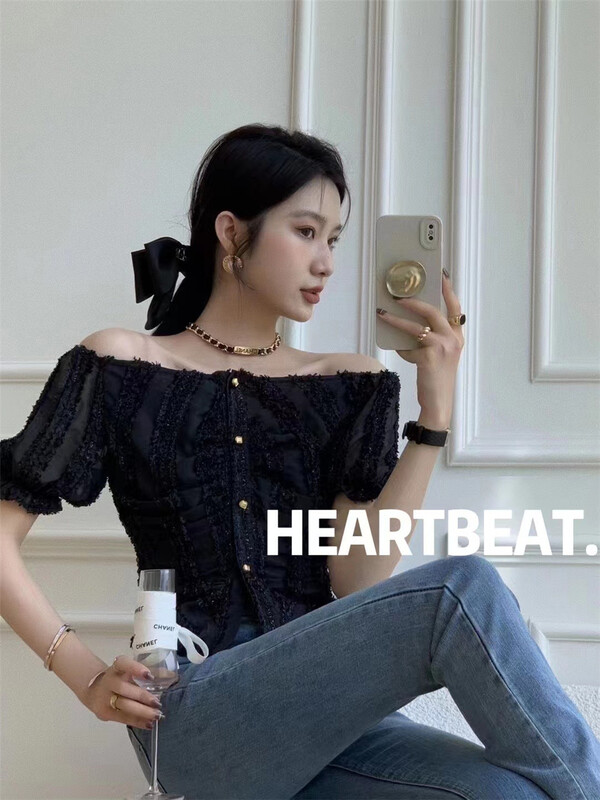New in early summer! [Heartbeat] a small breasted shirt designed by a minority 3002# L