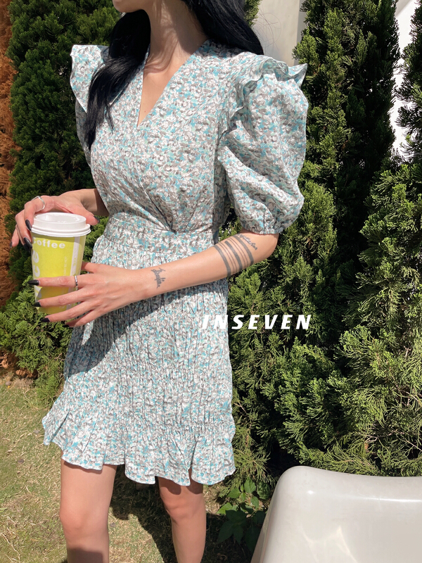 現貨!【INSEVEN】復古設計小眾v領壓褶連衣裙  25147#  OZQ