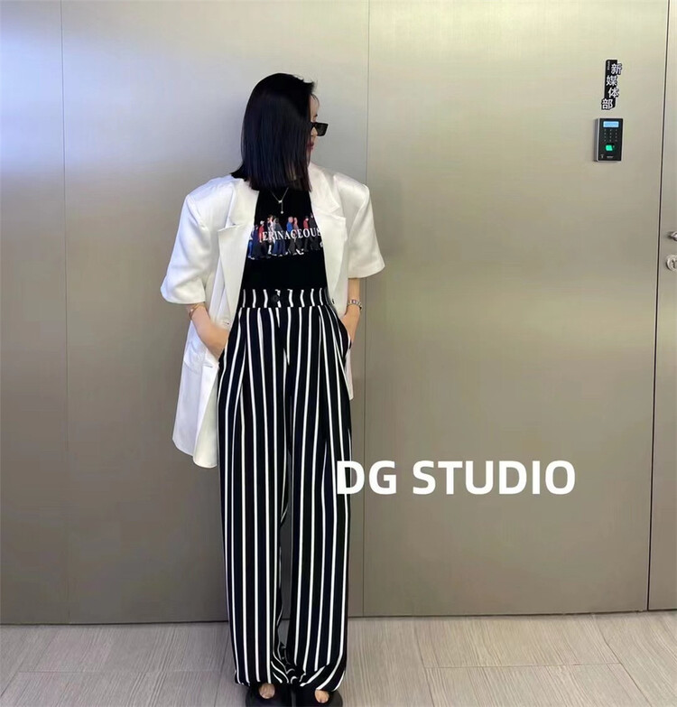 New in early summer! [Bella Bella] back elastic striped pleated loose casual pants 8155# WTT