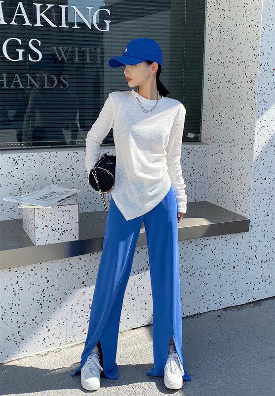 New year in early spring! [JJ. Com] irregular design sense retro foreign style long sleeve T-shirt (excluding necklace) 2215# LSW