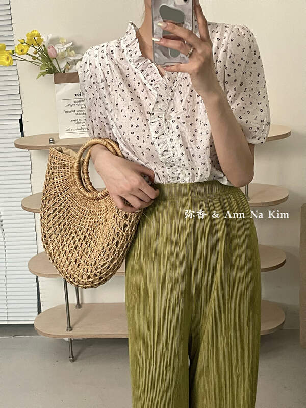 [Mi Xiang] small broken flower French V-neck lace shirt 5166-1# hjy