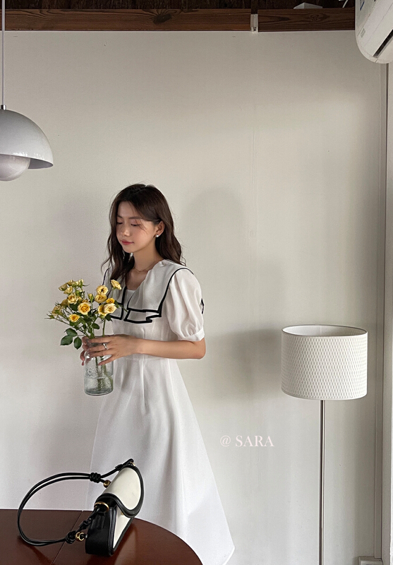 goods in stock! [Sara] Korean color contrast large neck Ruffle waist closing dress 88885# lwy