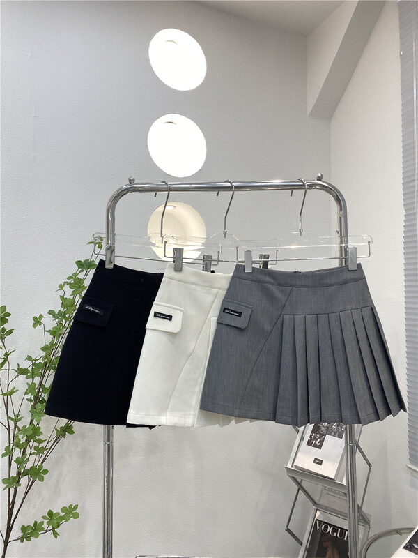 New year in early spring! [Linna] Korean pleated versatile label skirt 8980# zxx
