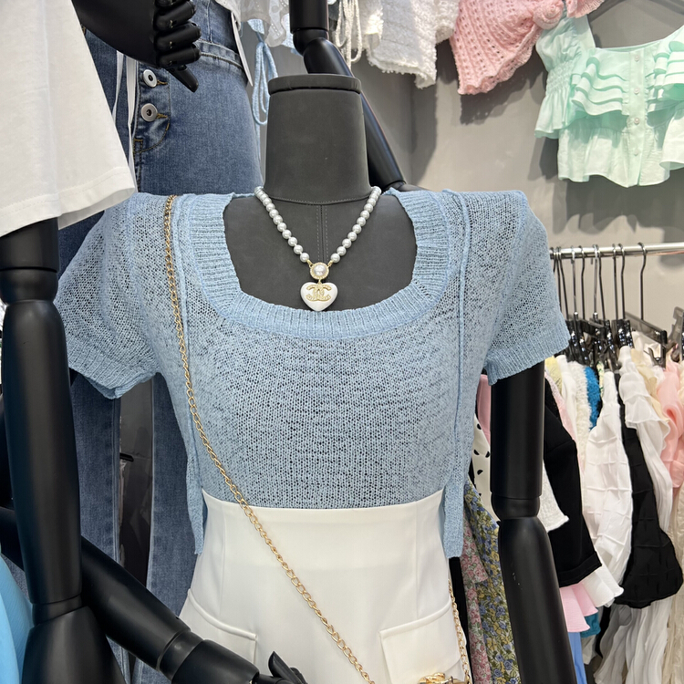 [section of me] simple and versatile, slim square neck breathable sweater w1038# ozq