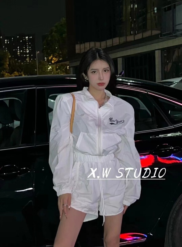 [d.dl] sunscreen Korean zipper long sleeved jacket + casual versatile Shorts Set 8505# WTT