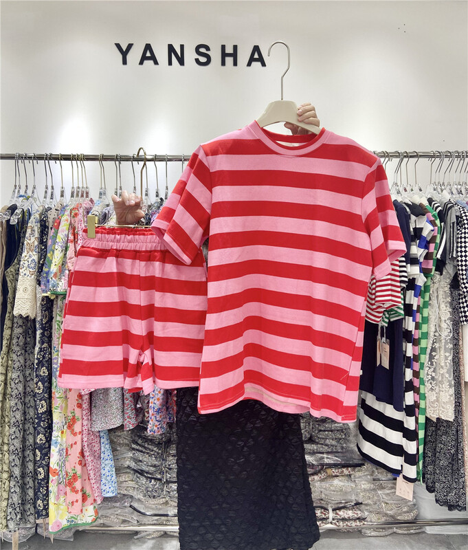 New in early summer! [Yan Sha] simple and versatile T-shirt with shoulder pads + loose casual Shorts Set 172# CLS