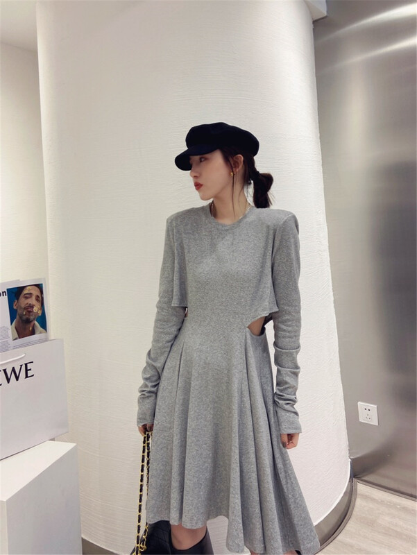 [Hb] round neck long sleeve waist hollowed out minority dress (excluding necklace) 8128# QJY