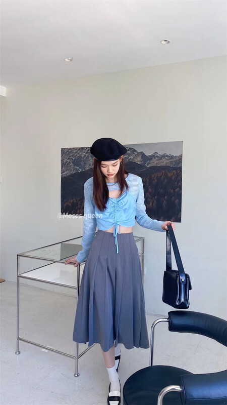 New in early summer! [Moses queen] versatile basic solid color Vest + Korean comfortable solid color blouse set 50223# XYY