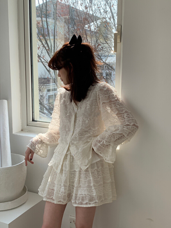 New in early summer! [wgwe] fairy V-neck lace shirt + wide leg casual Shorts Set 1404# PCZ