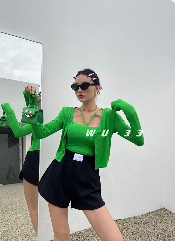 [Wu. 33] simple and versatile long sleeved T-shirt + comfortable and fashionable suspender vest suit 22224# WTT