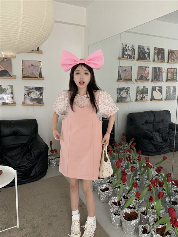 [timely rain] Han Feng ins sweet love design loose strap skirt (excluding matching) 70030# WPL